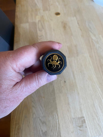 OCTAGON PUTTER GRIP Light Weight Black and Gold Skin